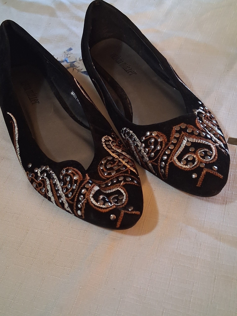 Olivia Miller Black Flats with Gold & Silver Embroidery 8 260892